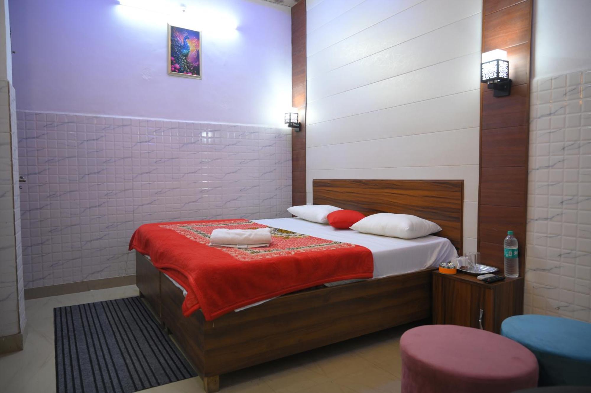 Hotel Starlight 密拉特 外观 照片